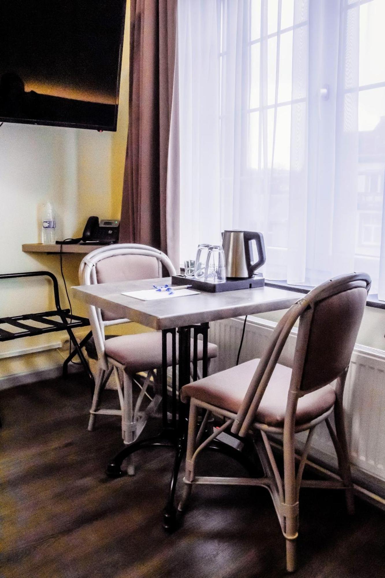 Hotel Des Postes Уффализ Номер фото